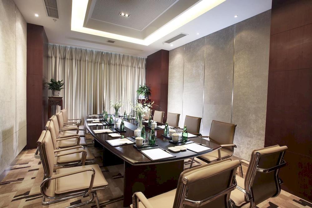 Jiangsu Hotel 4*